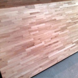 Tablero De Eucalipto Alistonado 30 Mm 1.22 X 3.00 Mts